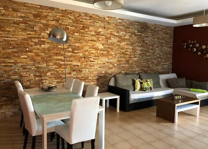 Casa Acebuche بيت للعطل